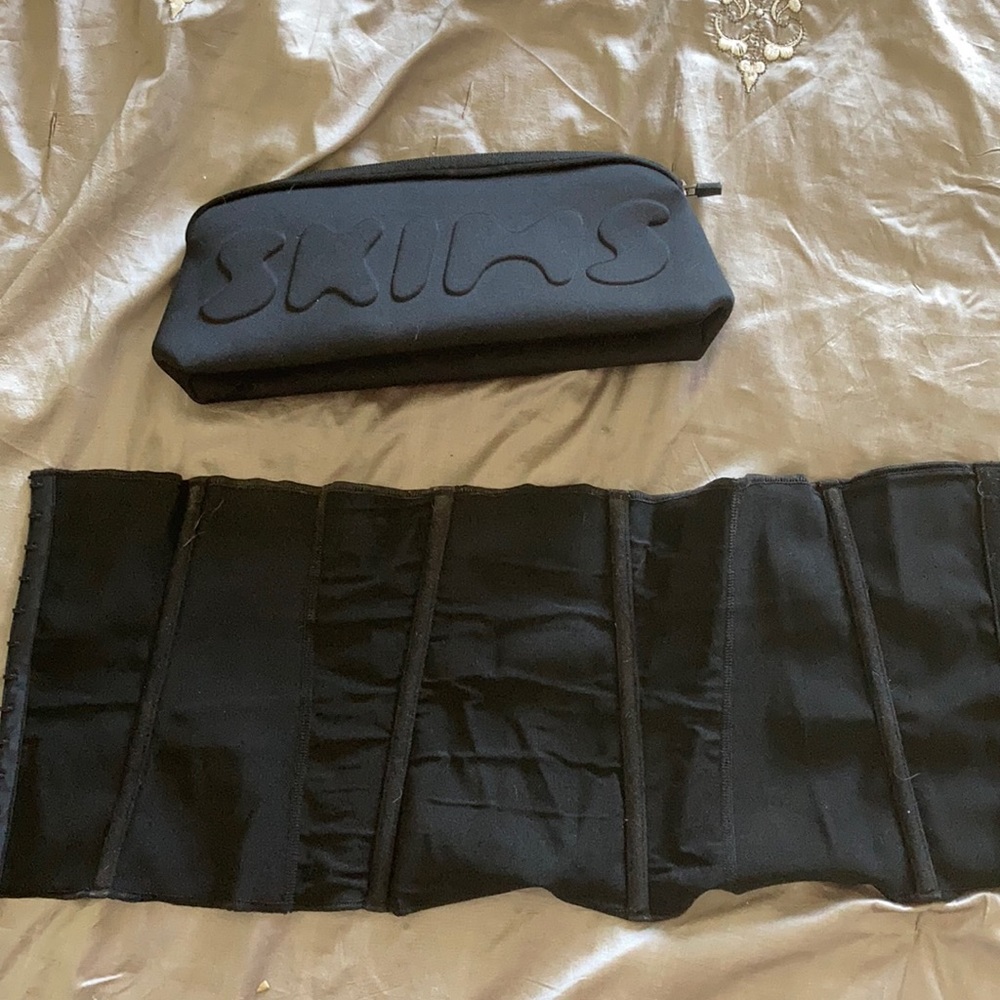 Skims Waist Trainer SM